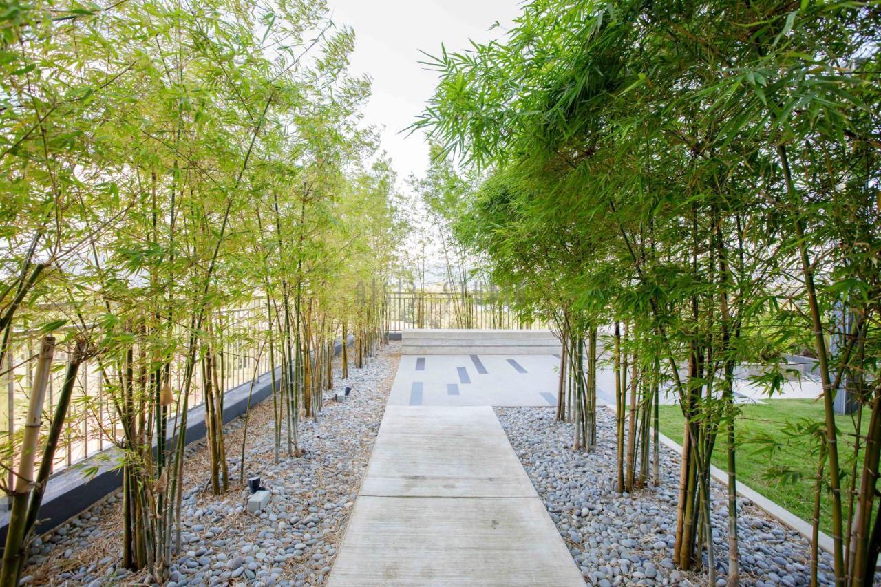 Aisi3 Studio Seaview At Tanjung Lumpur Kuantan Exterior photo
